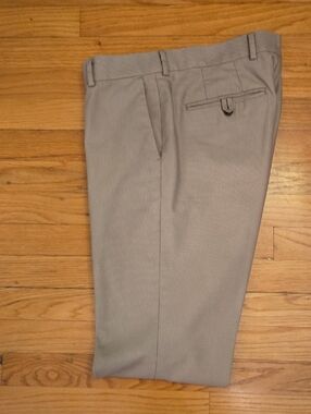 Charles Tyrwhitt Men’s Pants - Wrinkle Resistant Tan